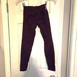 NWOT DFYNE Leggings Deep Purple Small